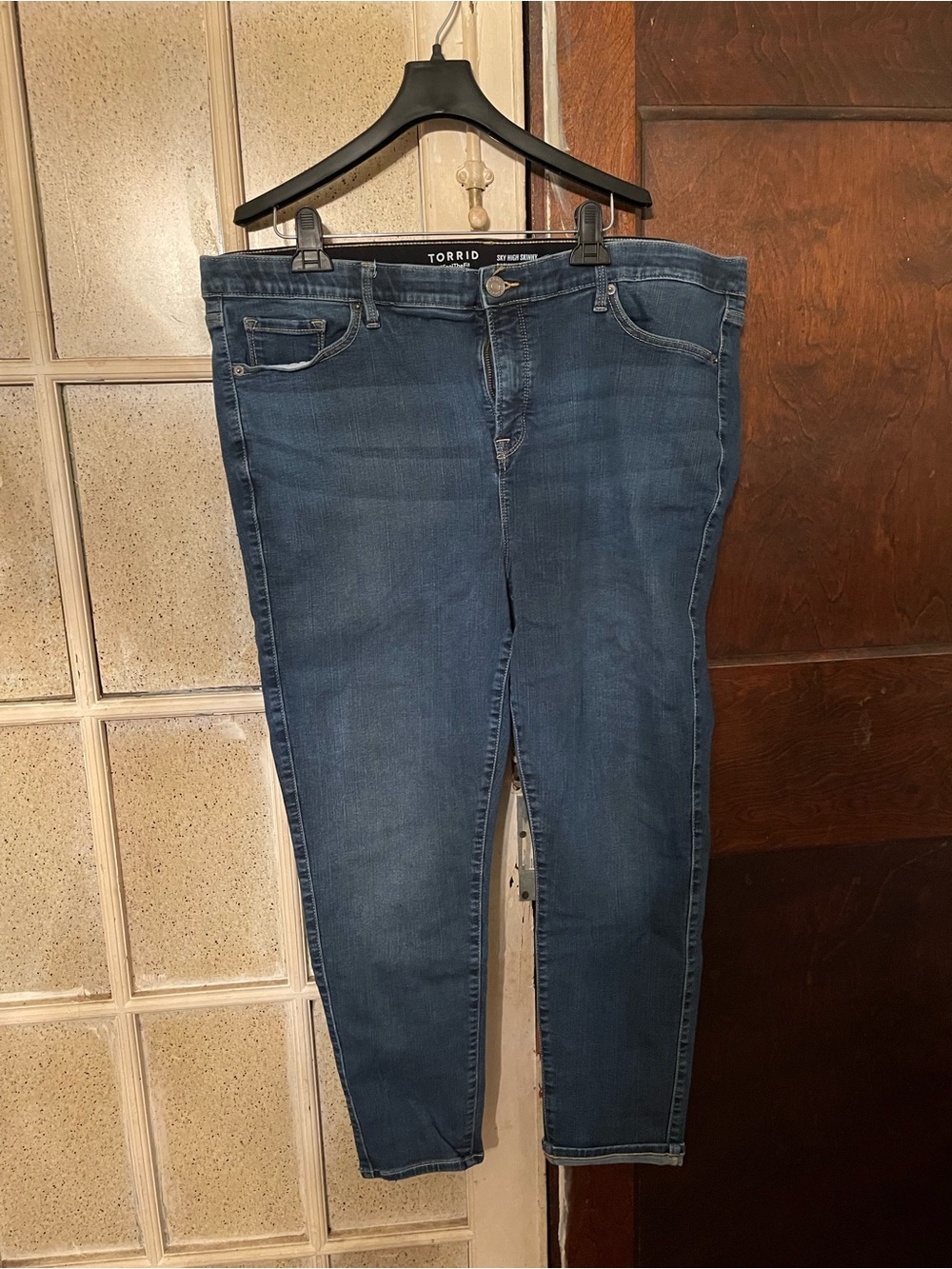 Torrid Sky High Skinny Premium Jeans - Sz 22R